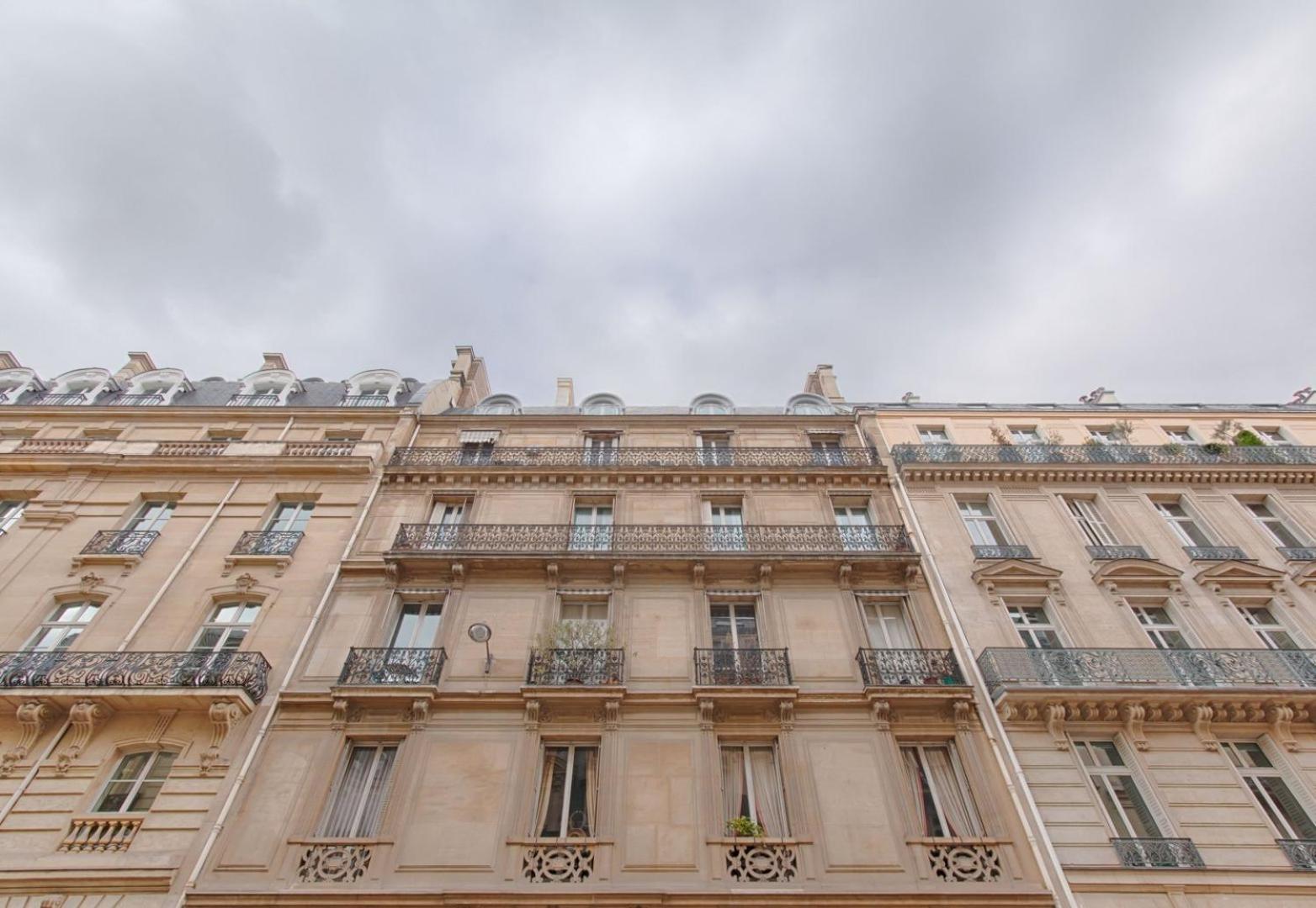 Appartement Near To Saint Lazare - 6P ปารีส ภายนอก รูปภาพ